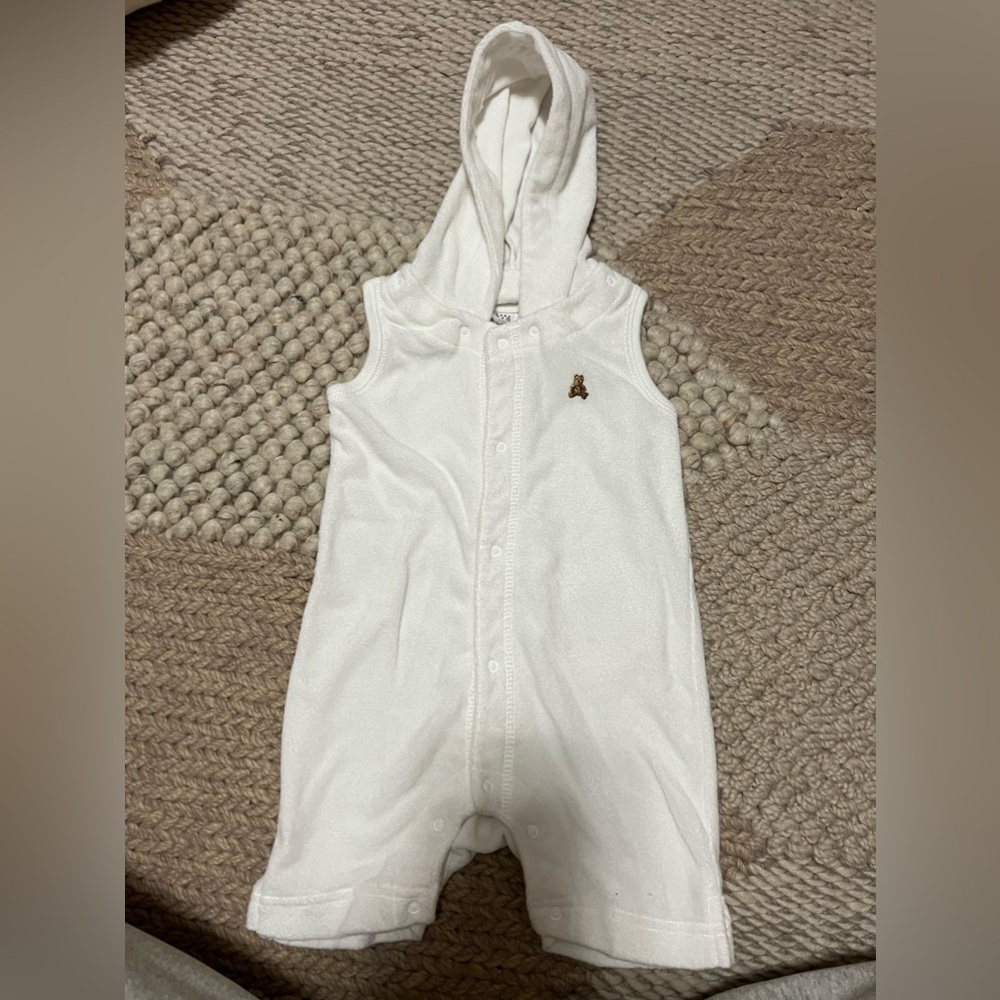 White, Terry Cloth, Hooded Baby Gap Swim Coverup, Size Newborn to 6 Months